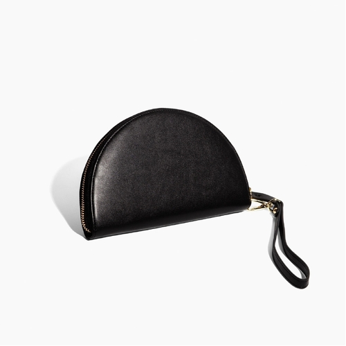 Half Moon Clutch in Black.