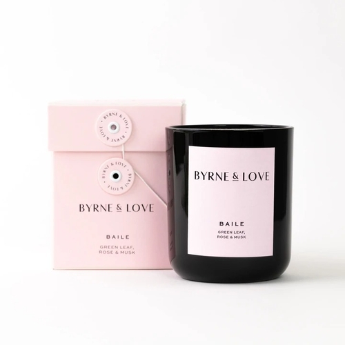 Baile Candle Pink 300g - Green leaf & White Lily